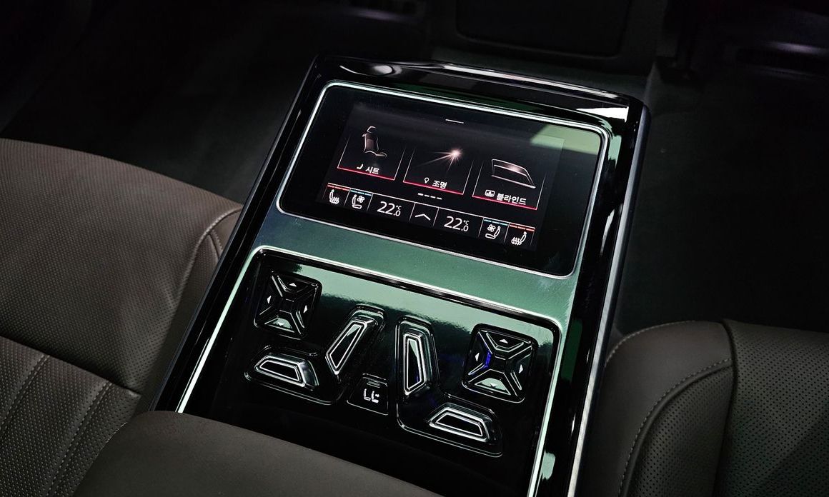 Audi A8 2023