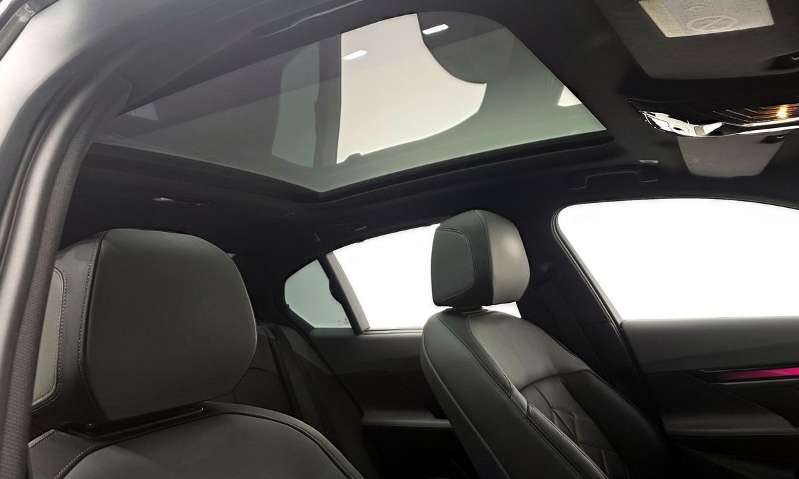 BMW 5-Series 2024