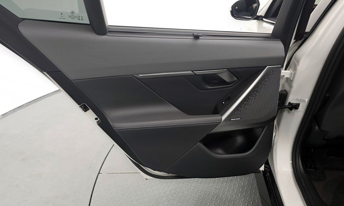 BMW 5-Series 2024