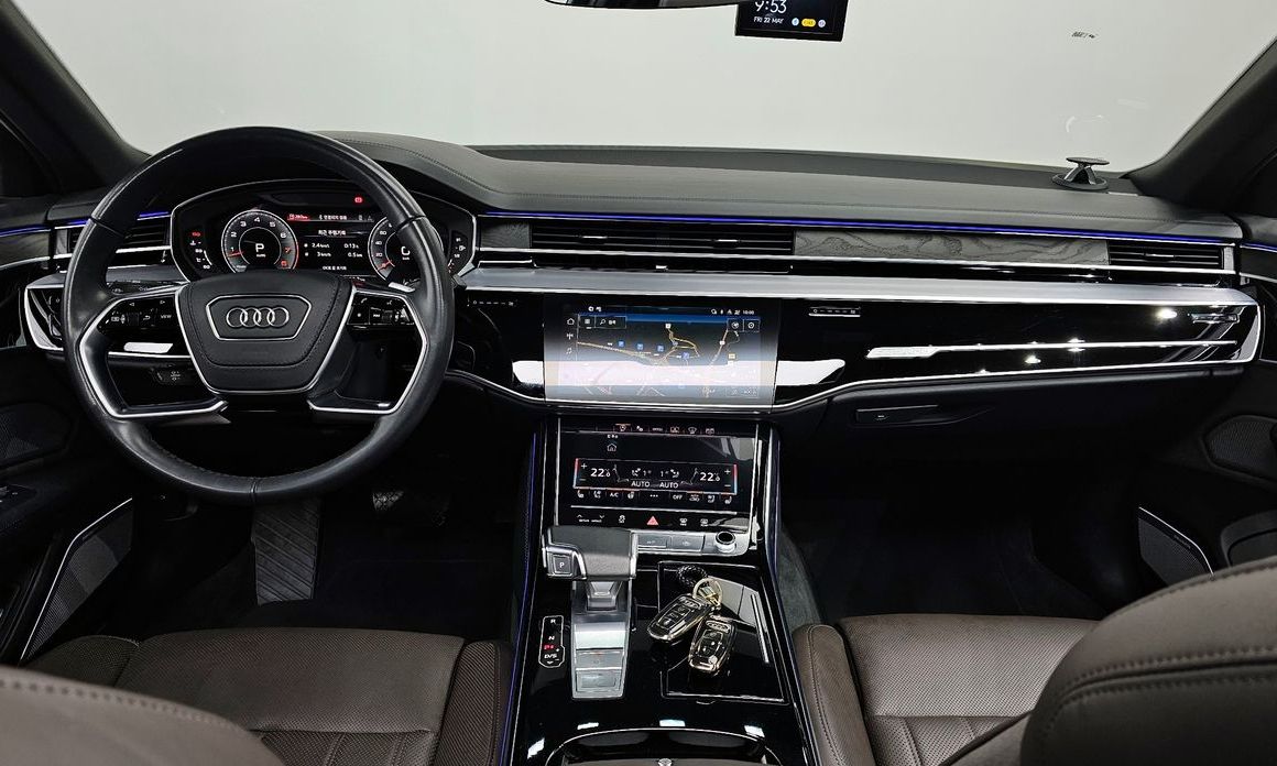 Audi A8 2023