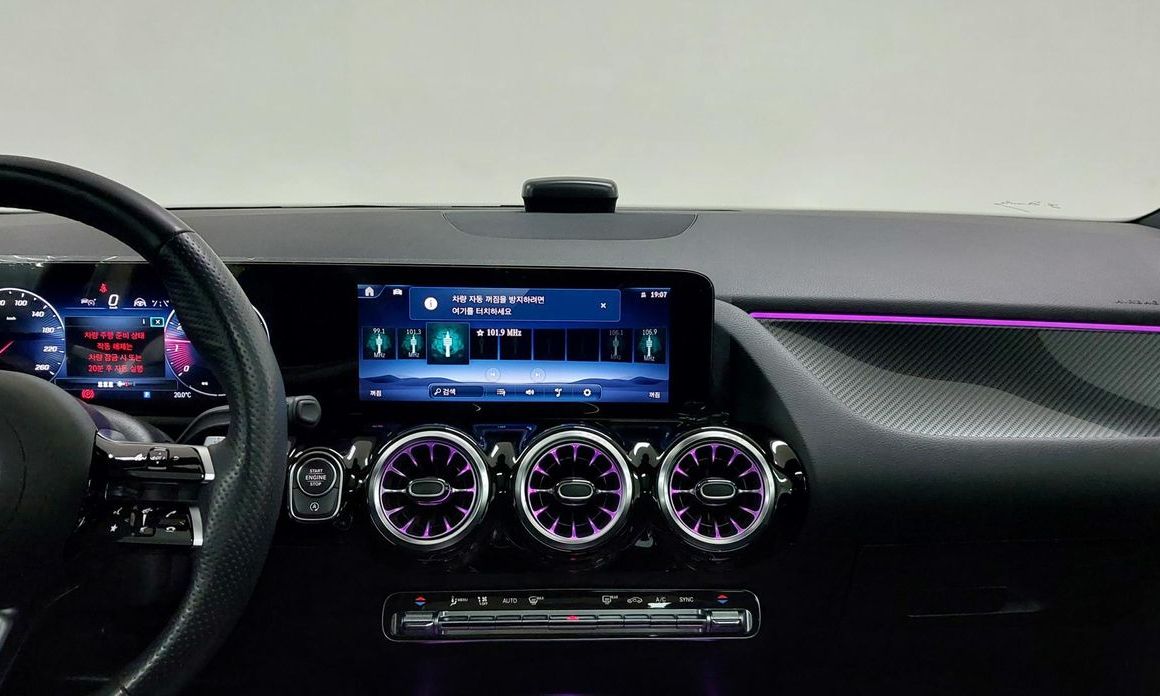 Mercedes-Benz GLA-Class 2024