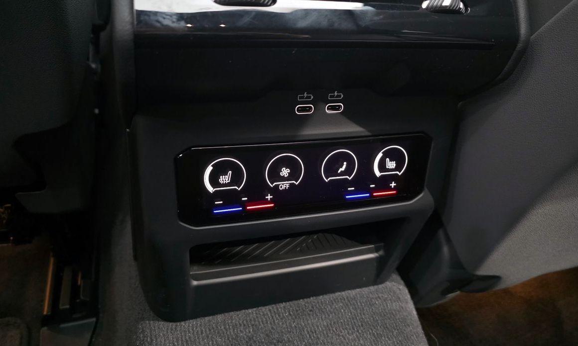 BMW 5-Series 2024