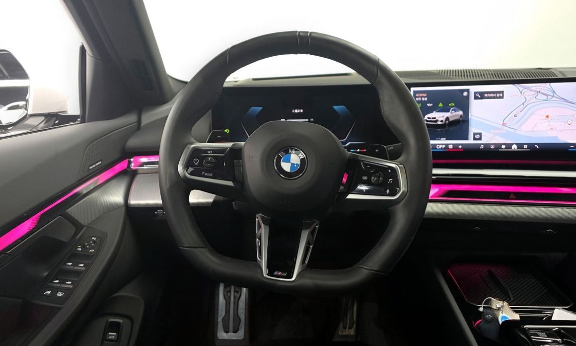 BMW 5-Series 2024