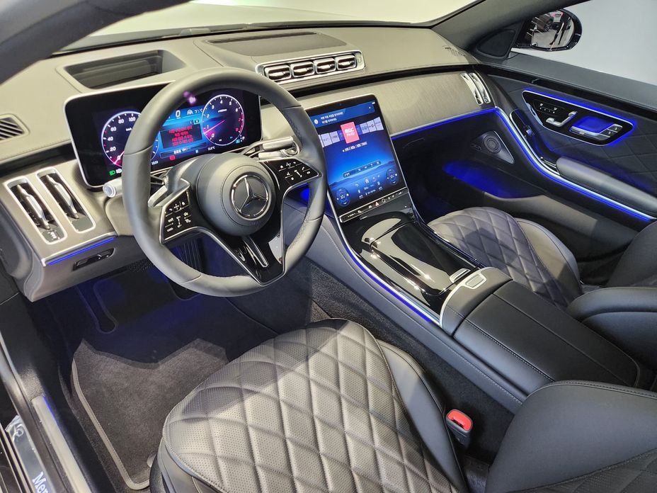 Mercedes-Benz S-Class 2025