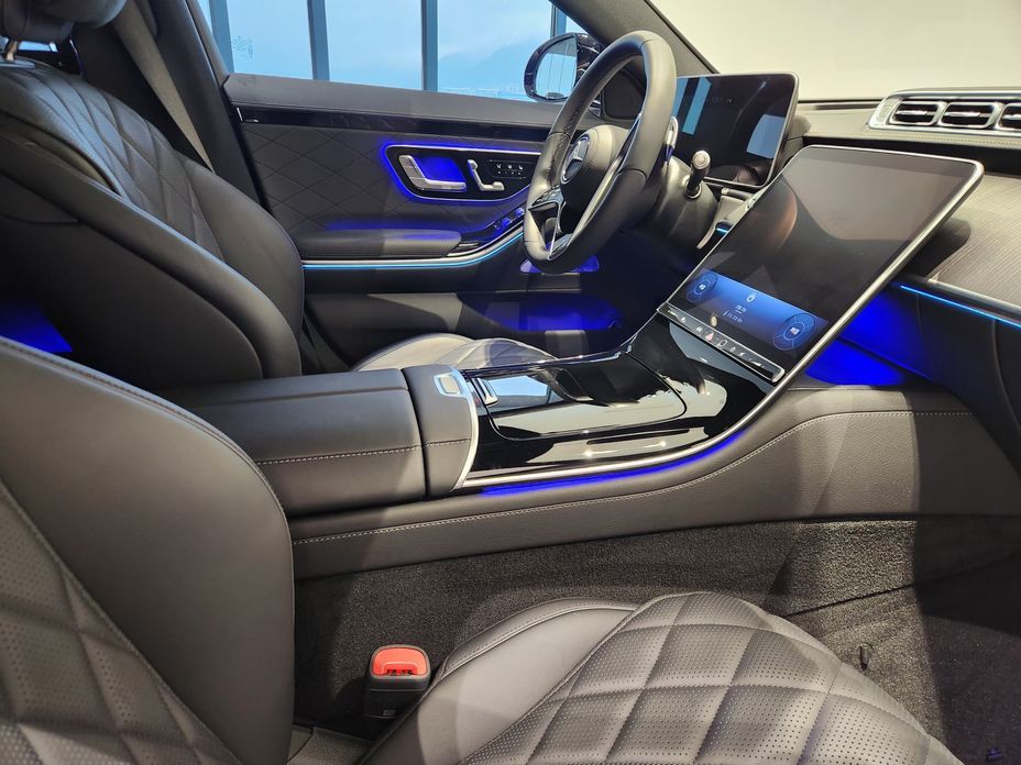 Mercedes-Benz S-Class 2025