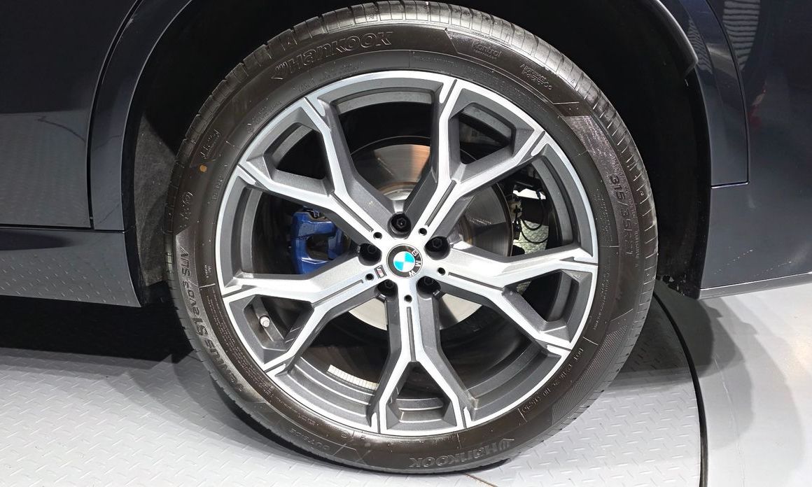 BMW X5 2025
