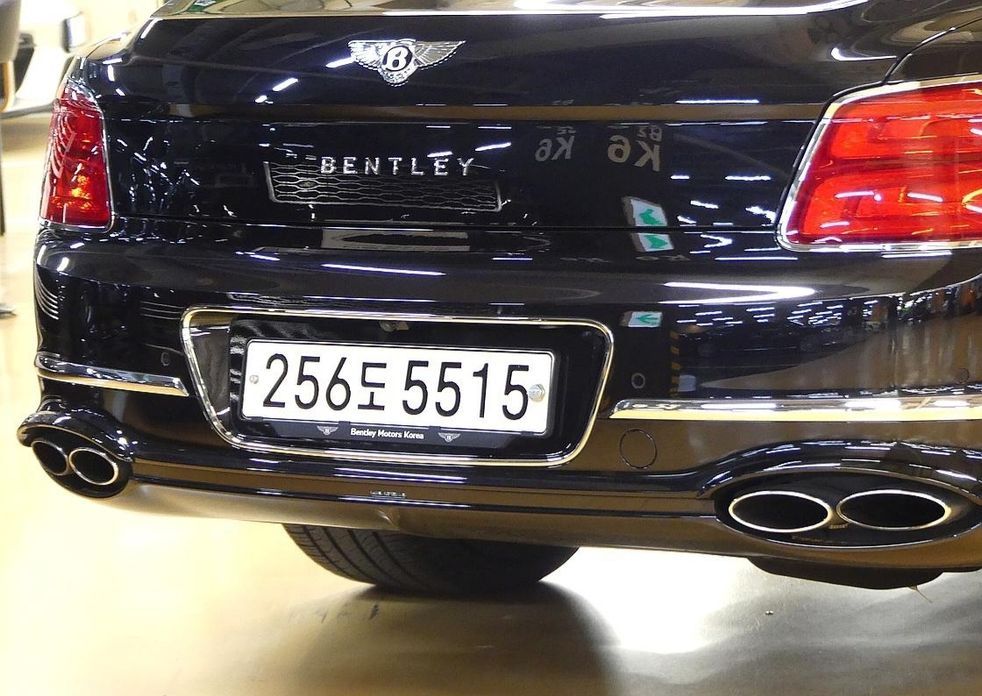 Bentley Flying Spur 2022