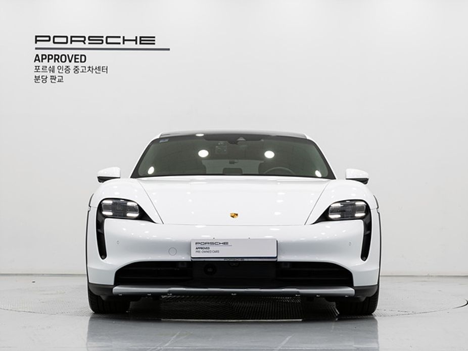 Porsche Taycan 2024