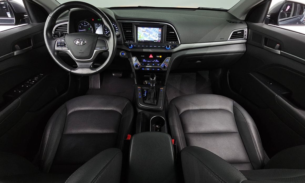 Hyundai AVANTE 2017