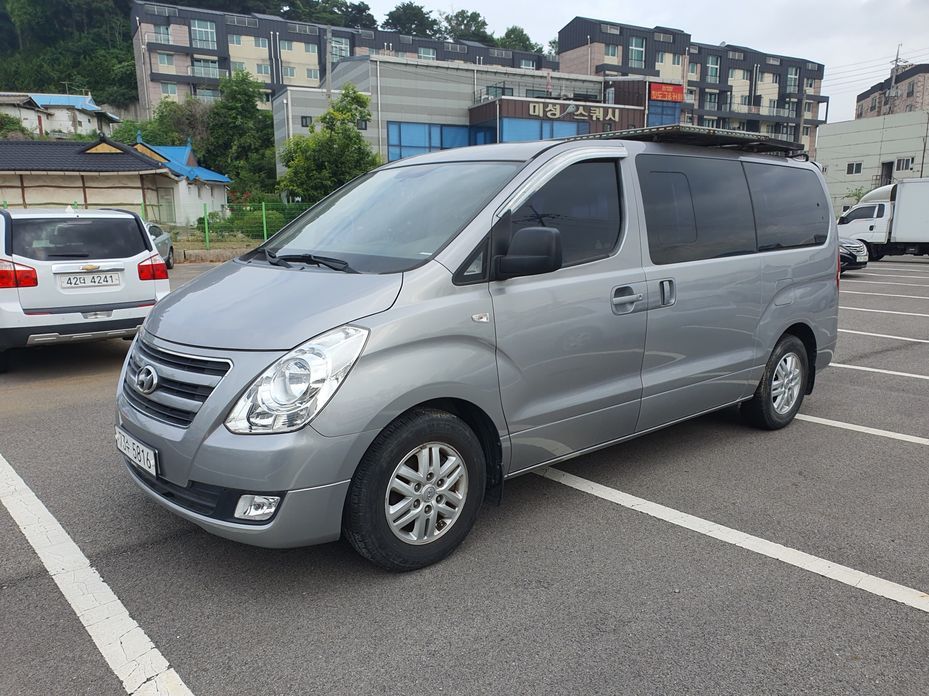 Hyundai Starex 2018