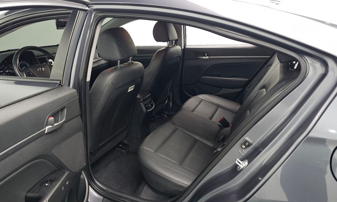 Hyundai AVANTE 2017