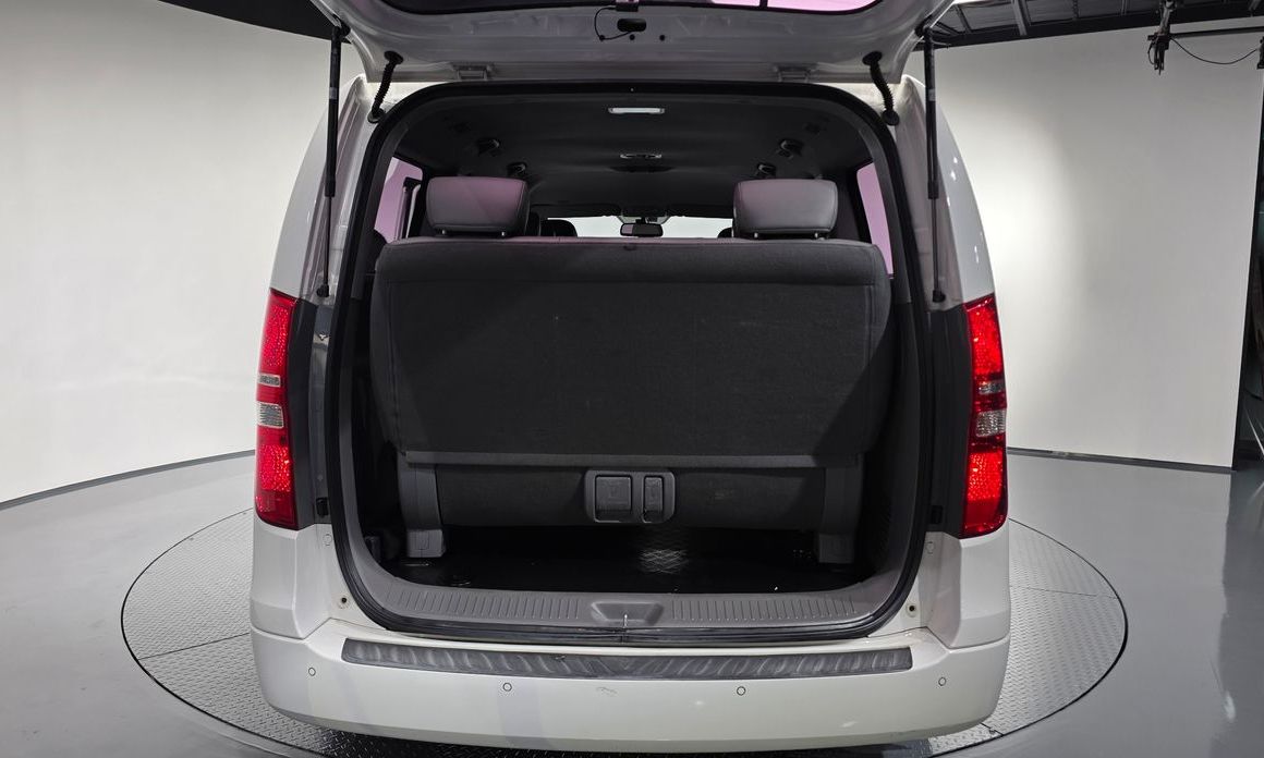 Hyundai Starex 2018