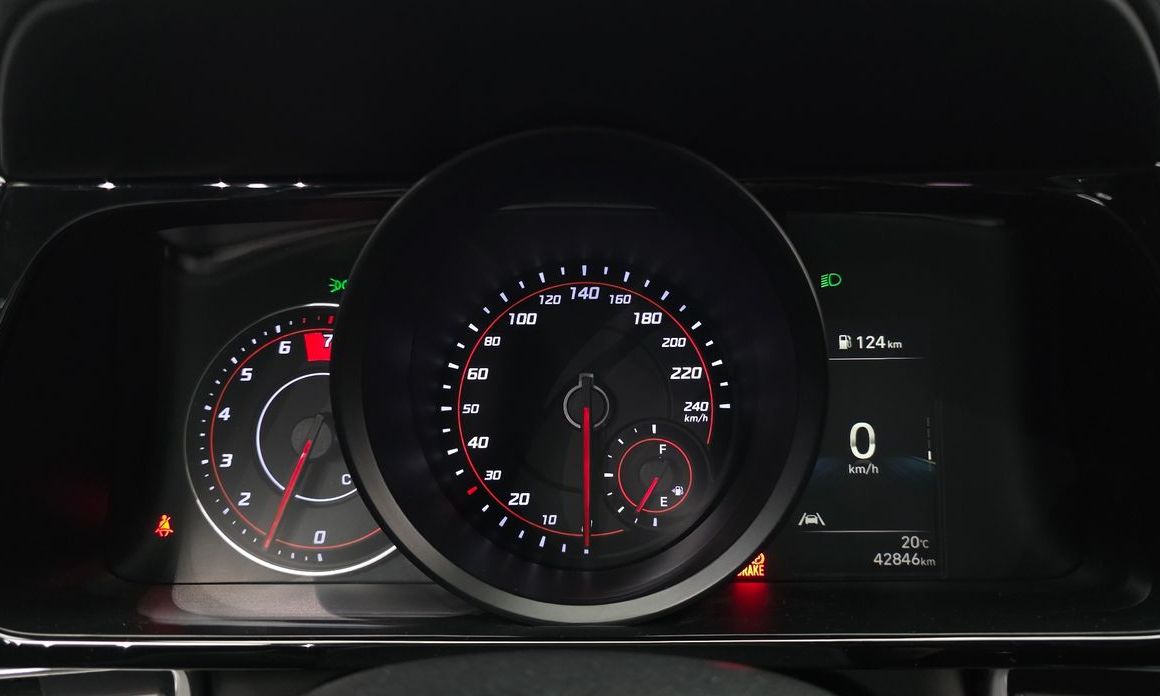 Hyundai AVANTE 2021
