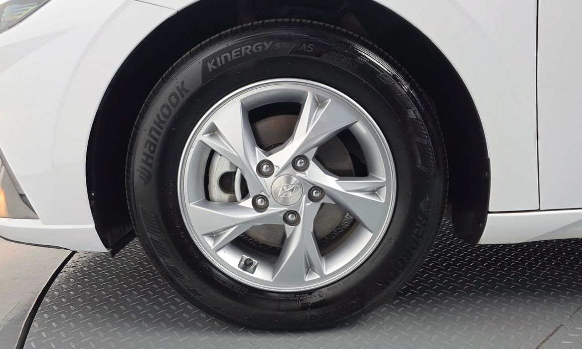 Hyundai AVANTE 2021