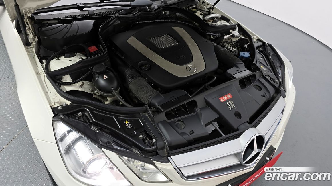 Mercedes-Benz E-Class 2011