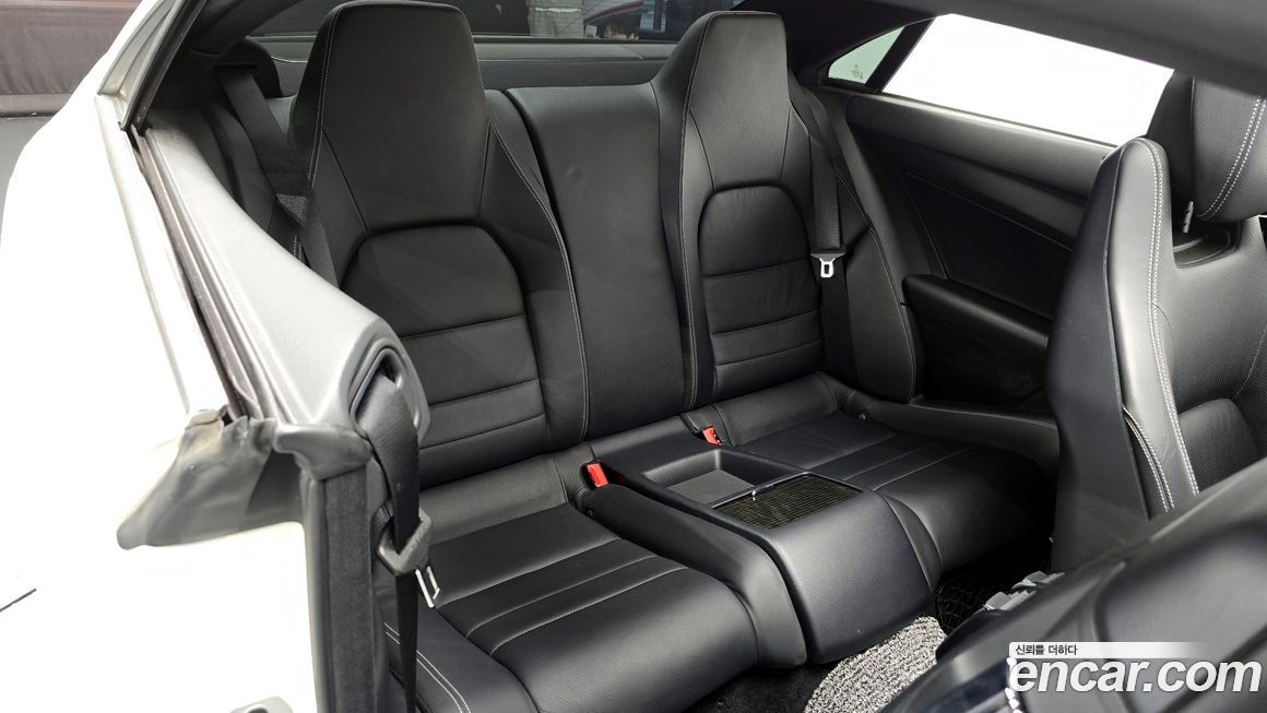 Mercedes-Benz E-Class 2011