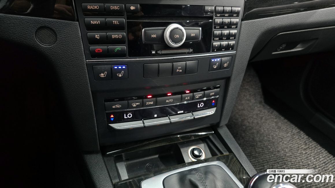 Mercedes-Benz E-Class 2011