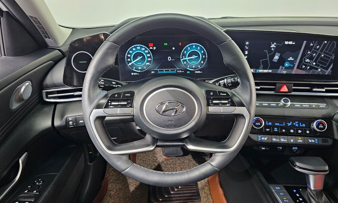 Hyundai AVANTE 2023