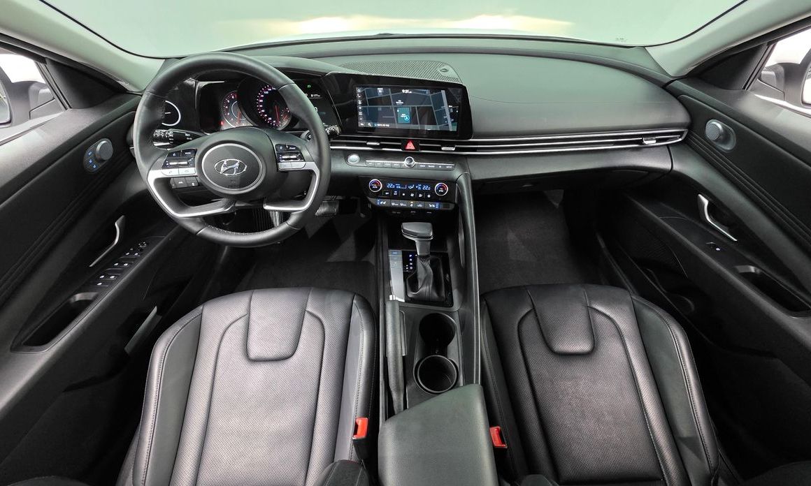 Hyundai AVANTE 2022
