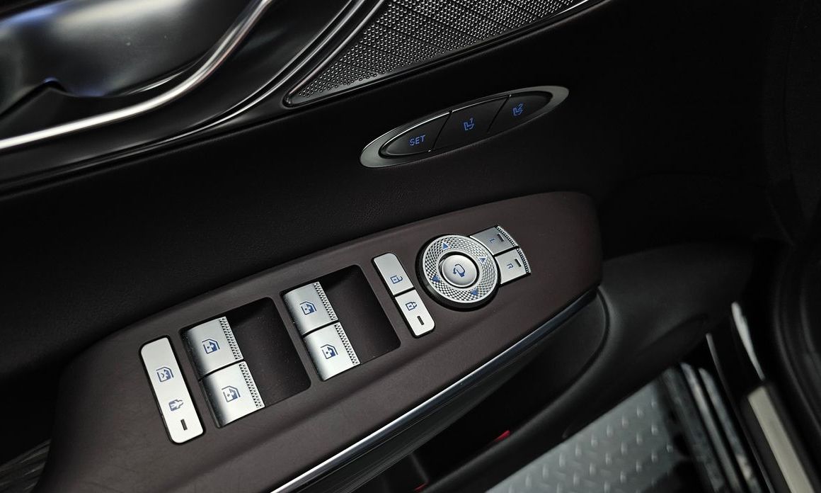 Genesis GV70 2023