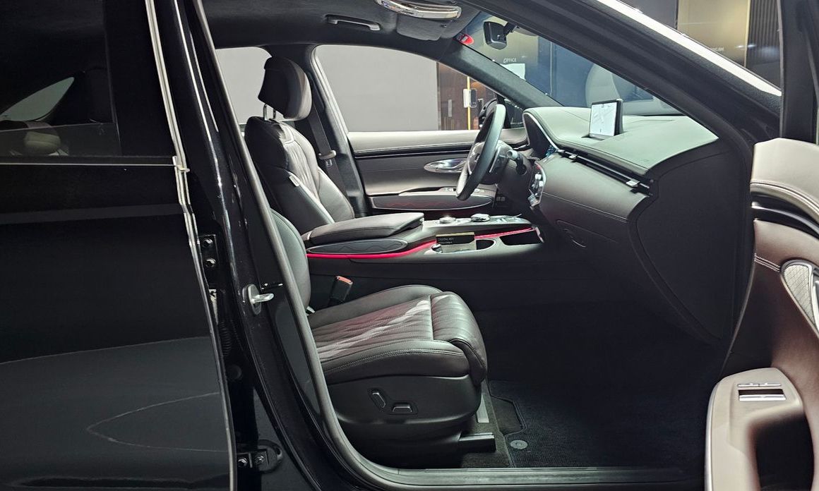 Genesis GV70 2023