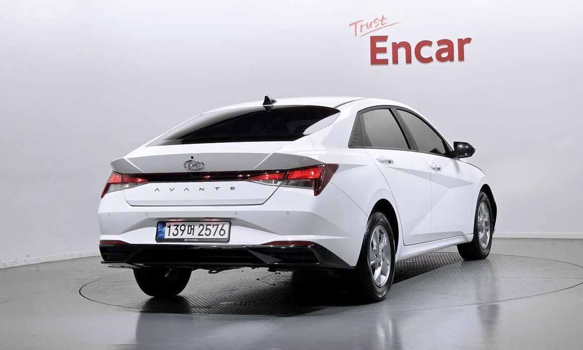 Hyundai AVANTE 2022