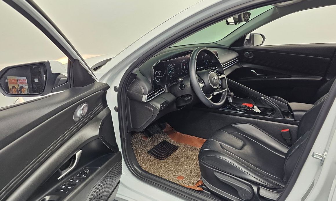 Hyundai AVANTE 2023