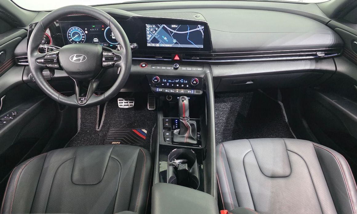 Hyundai AVANTE 2024