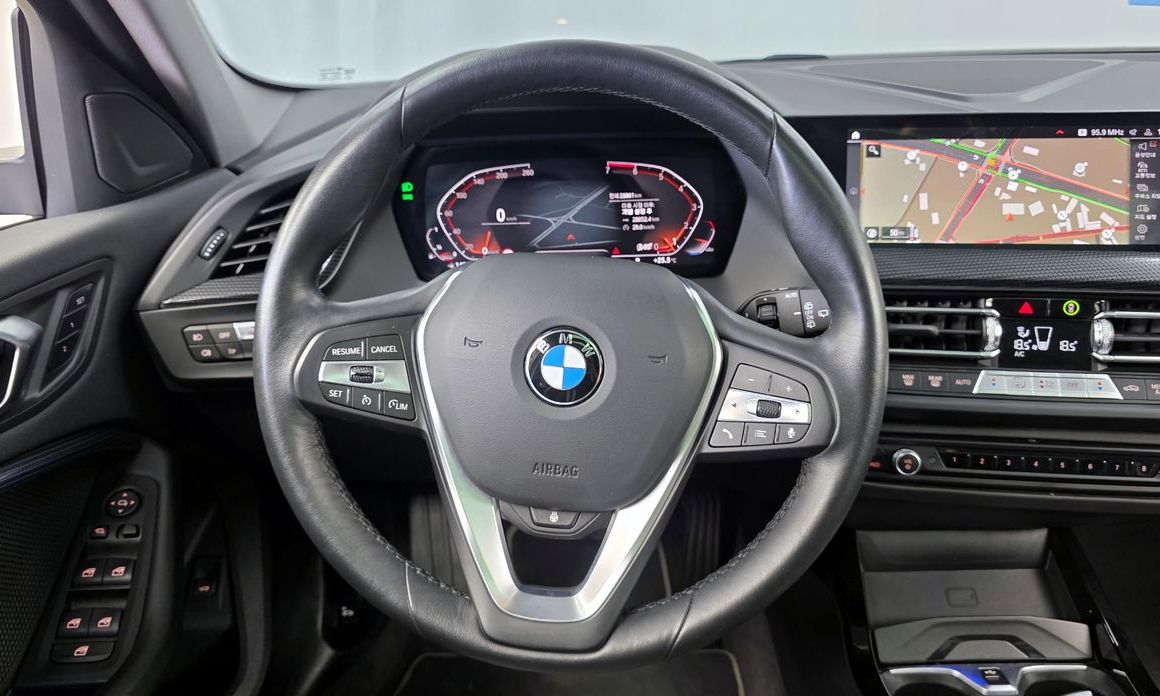 BMW 1-Series 2024