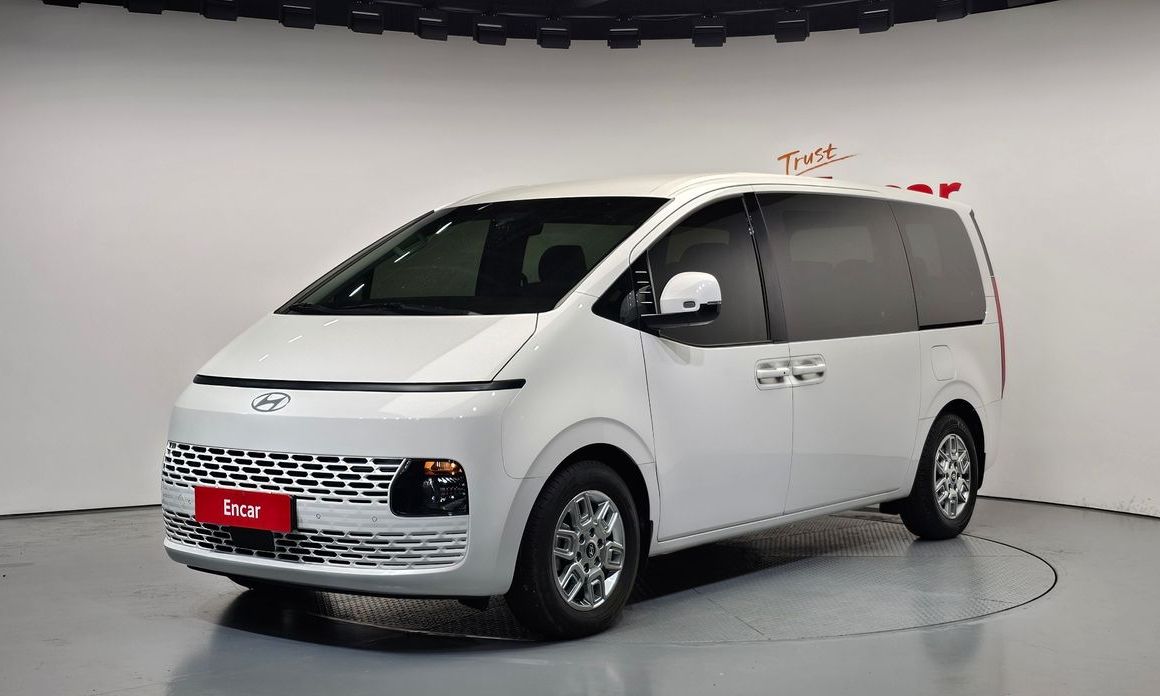 Hyundai Staria 2025