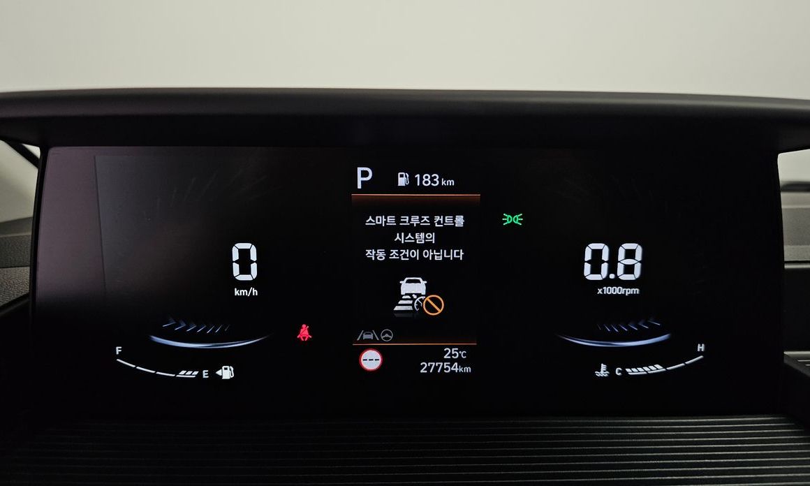 Hyundai Staria 2025