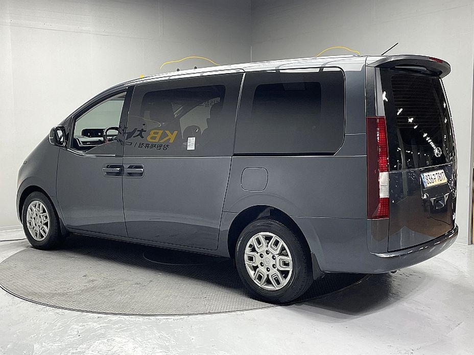 Hyundai Staria 2023
