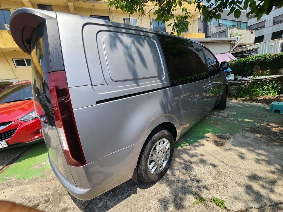 Hyundai Staria 2023