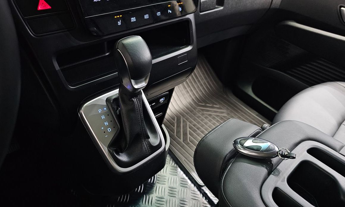 Hyundai Staria 2025