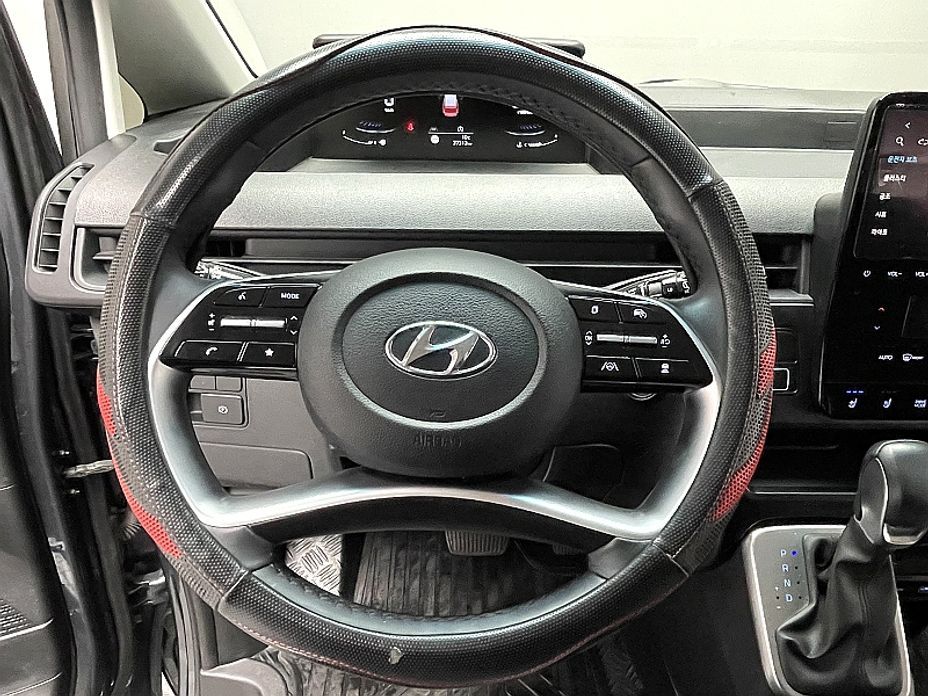 Hyundai Staria 2023