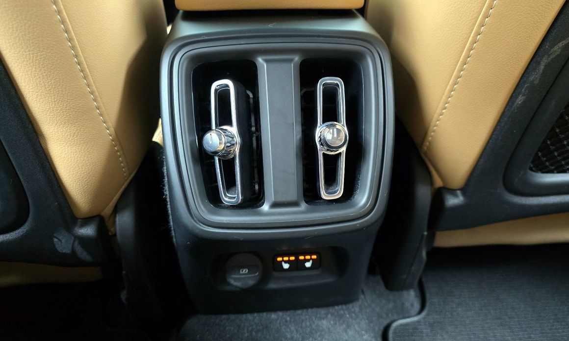 Volvo XC40 2021