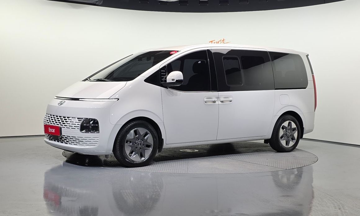 Hyundai Staria 2023