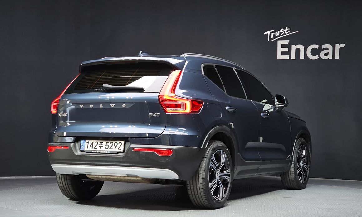Volvo XC40 2021