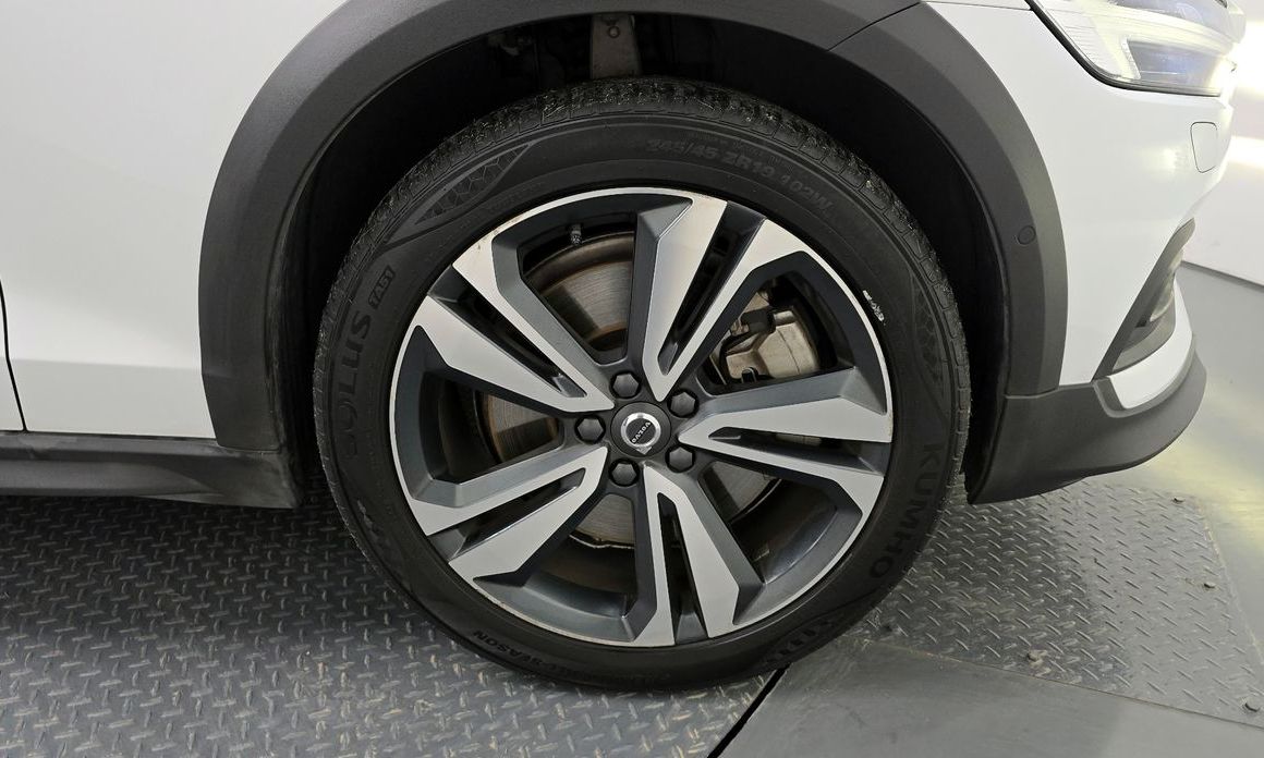 Volvo V60 2020