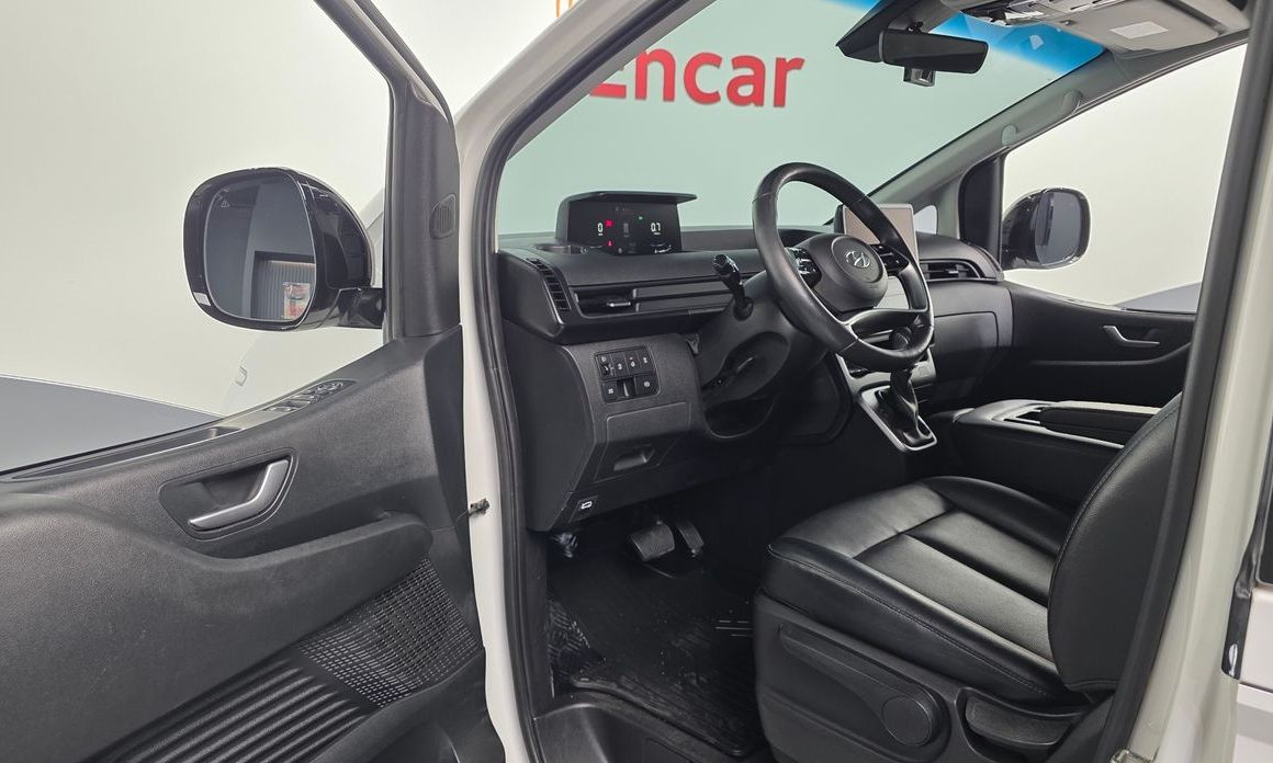 Hyundai Staria 2023
