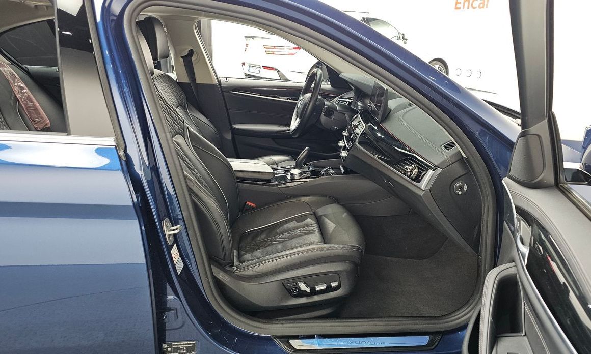 BMW 5-Series 2021