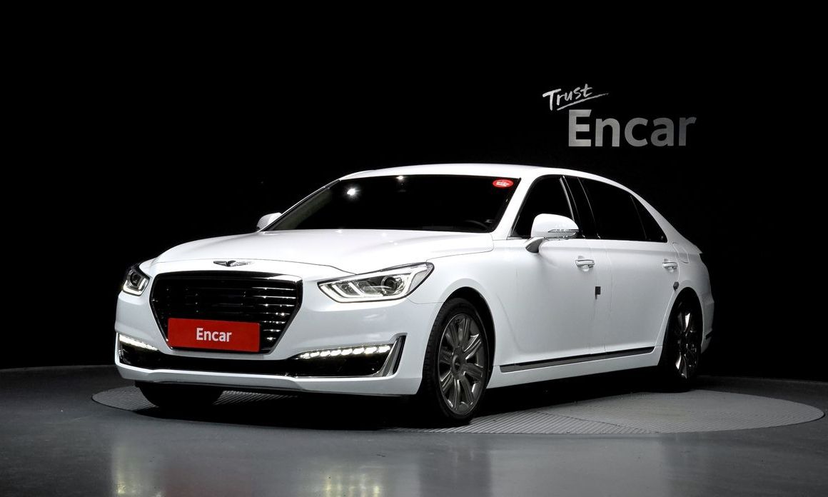 Genesis EQ900 2018