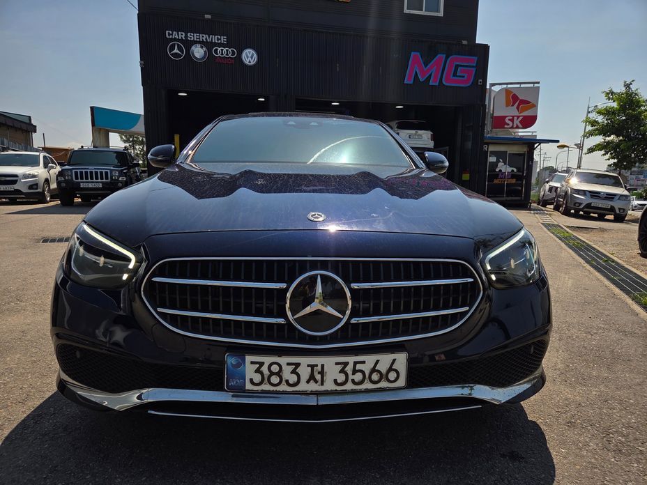Mercedes-Benz E-Class 2021
