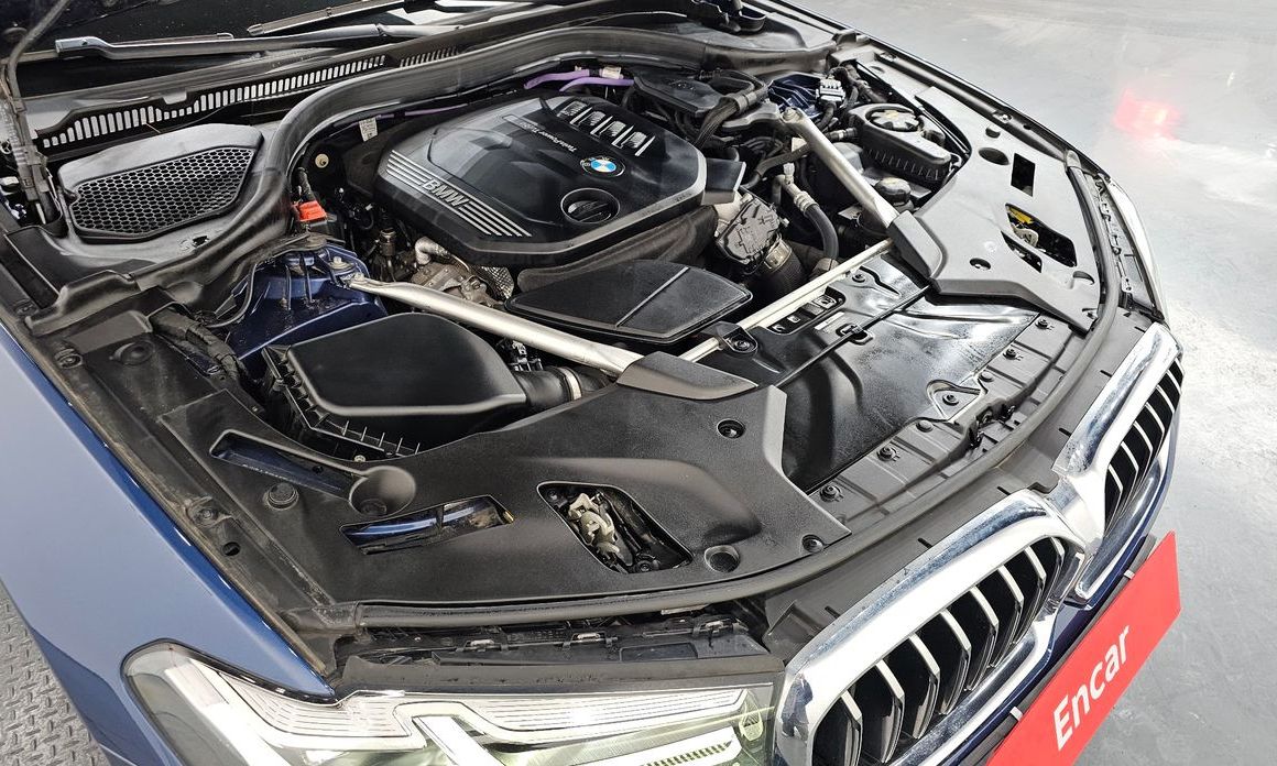 BMW 5-Series 2021