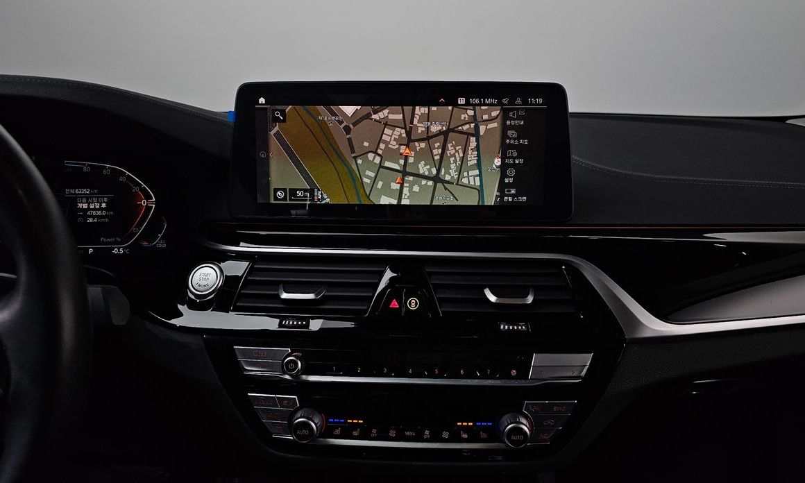 BMW 5-Series 2021