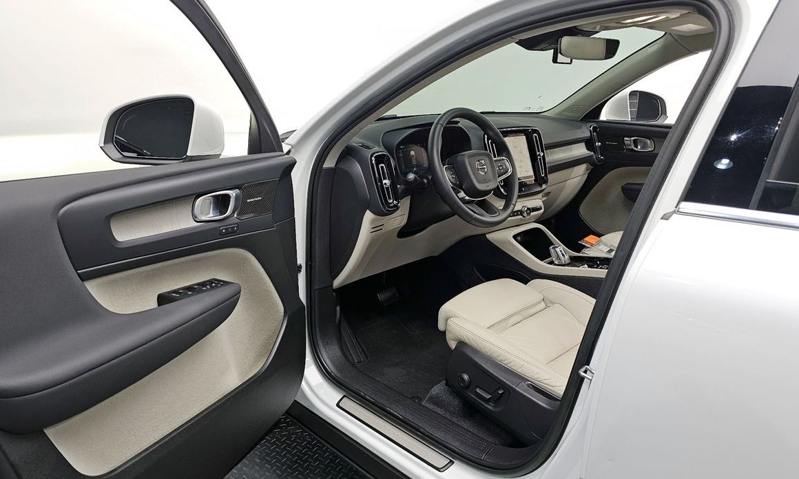 Volvo XC40 2023