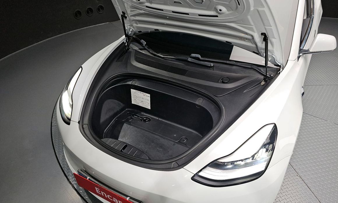 Tesla Model 3 2020