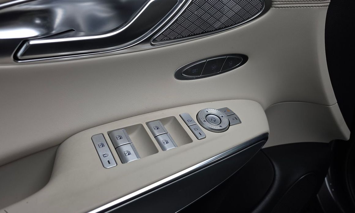 Genesis GV70 2023