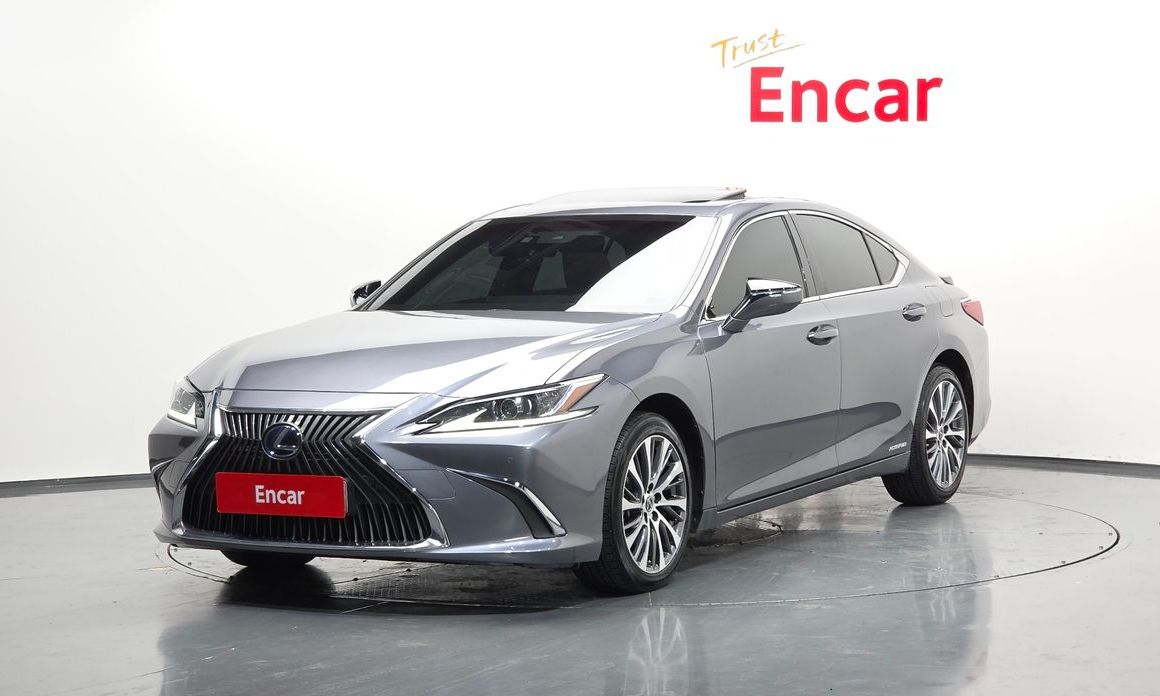 Lexus ES 2021