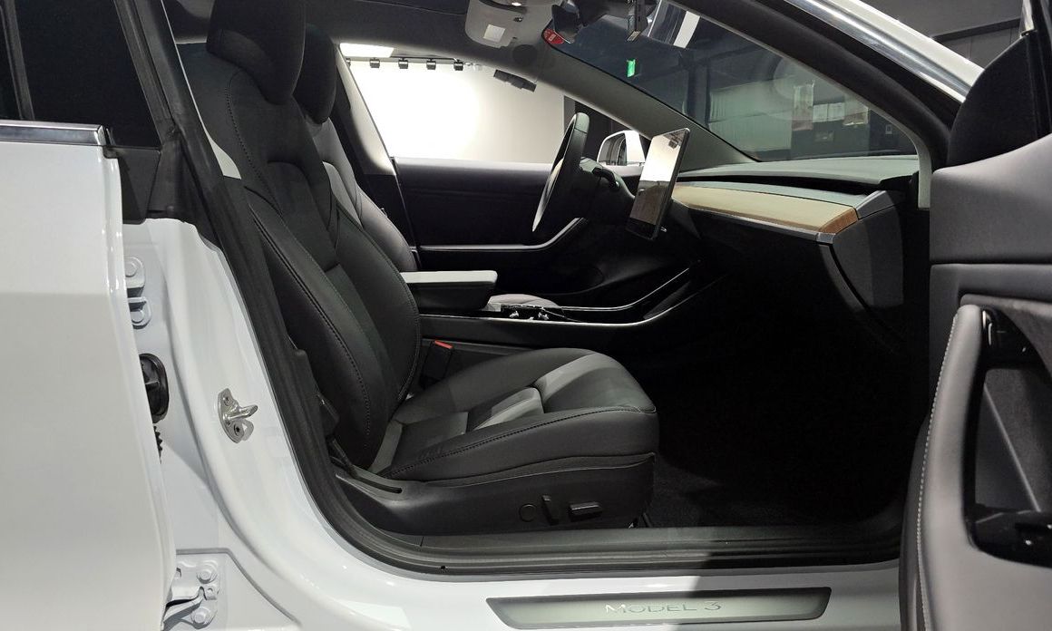 Tesla Model 3 2020